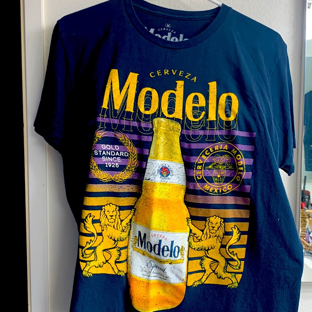 Mens large Modelo beer T-shirt.